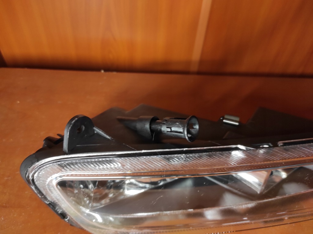 фото №5, Лампа противотуманная левая противотуманная фара vw passat b7