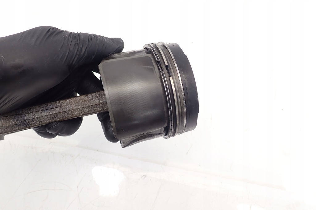 фото №13, Opel vectra c 2.2dti поршень поршни шатун 0107200