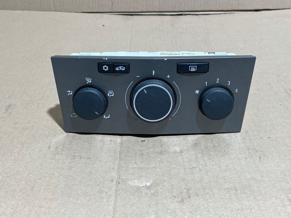 фото №1, Opel astra iii панель отопления 13201300