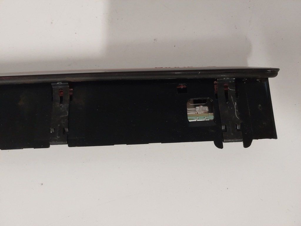 фото №9, Третій світло стоп vw golf vi kombi tiguan 5n0945097