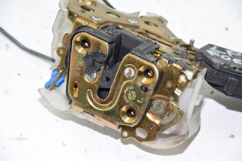 фото №3, Замок дверь левый перед subaru forester передние