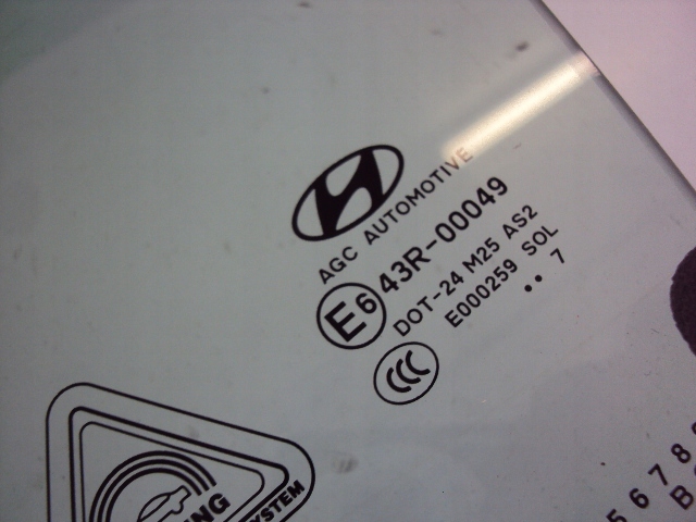 фото №3, Стекло дверь левый перед hyundai tucson 2016 rok