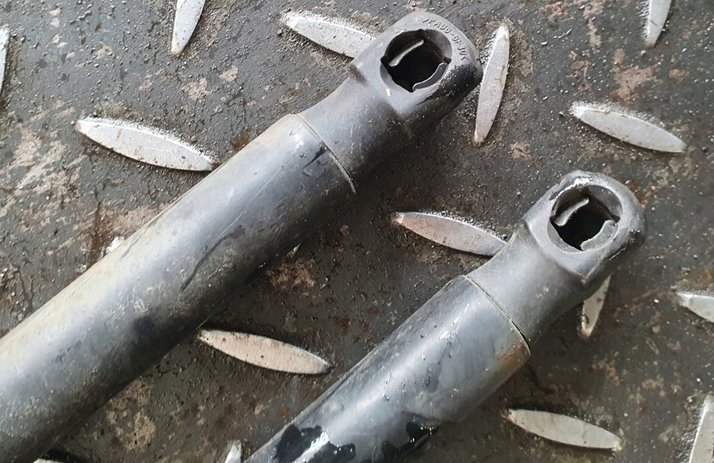 фото №2, Амортизаторы крышки opel insignia a