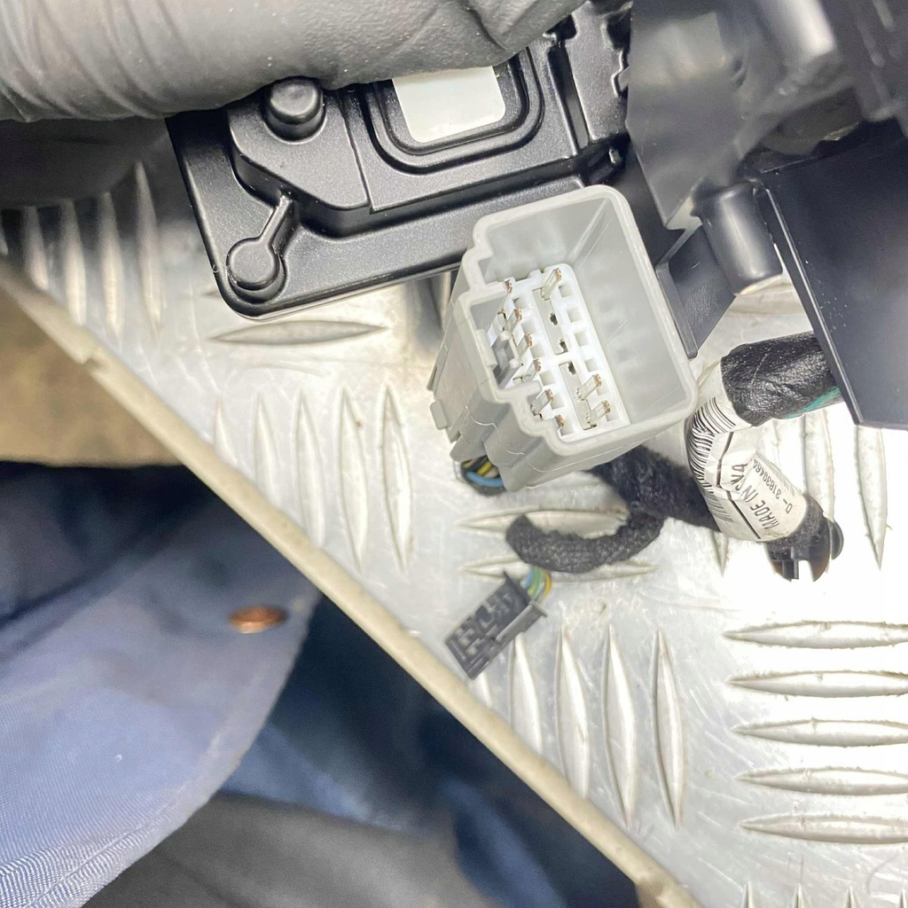 фото №5, Радар камера перед xc60 ii xc90 ii v60 ii s60 iii v90 i s90 ii