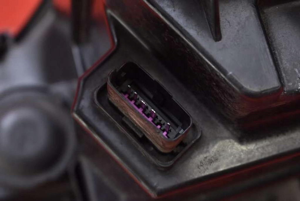 фото №8, Фара правый лампа перед eu 8200700030 renault thalia 2 ii 08-12