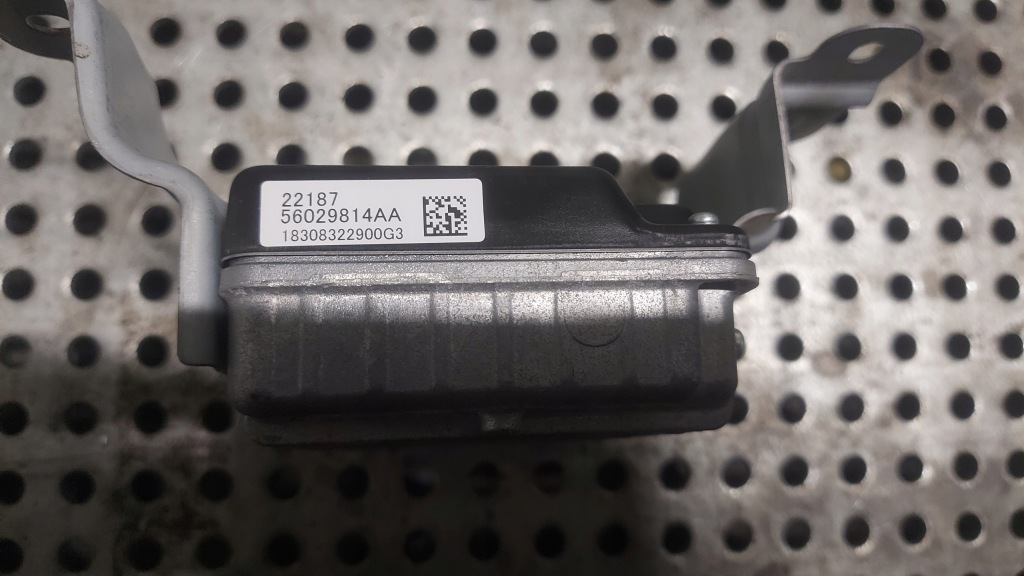 Pacifica 2016-2024r перетворювач модуль напруги Доставка