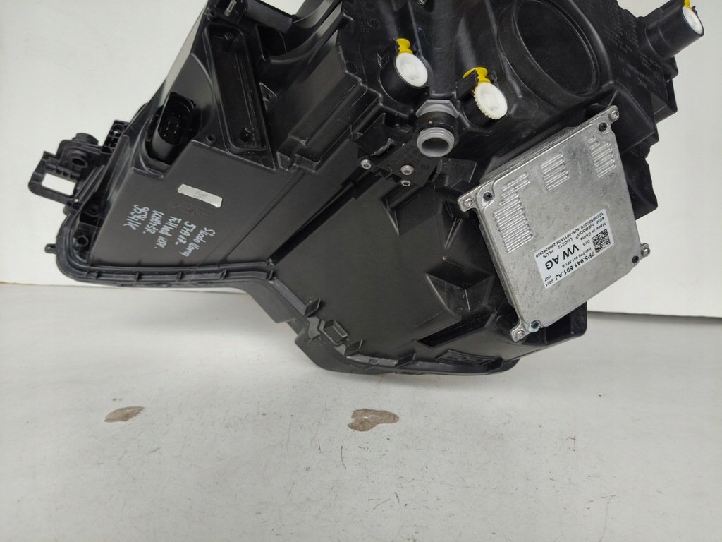 фото №10, Лампа правая фара skoda karoq 57a 17- full led