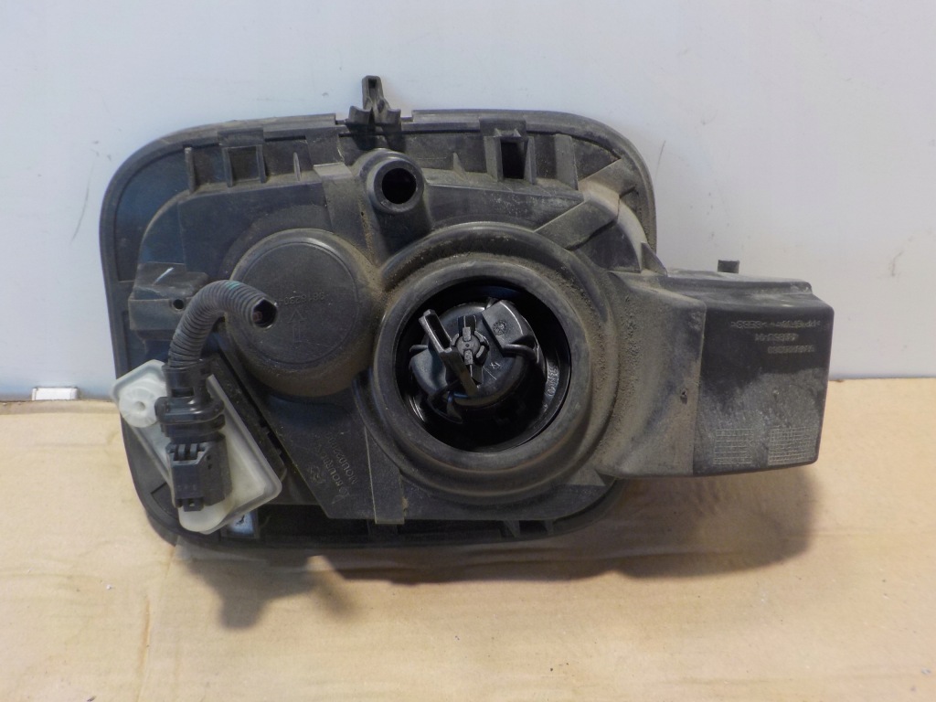 фото №4, Peugeot 308 1.2thp 2020 rok kombi кришка заливної пального 9818229080