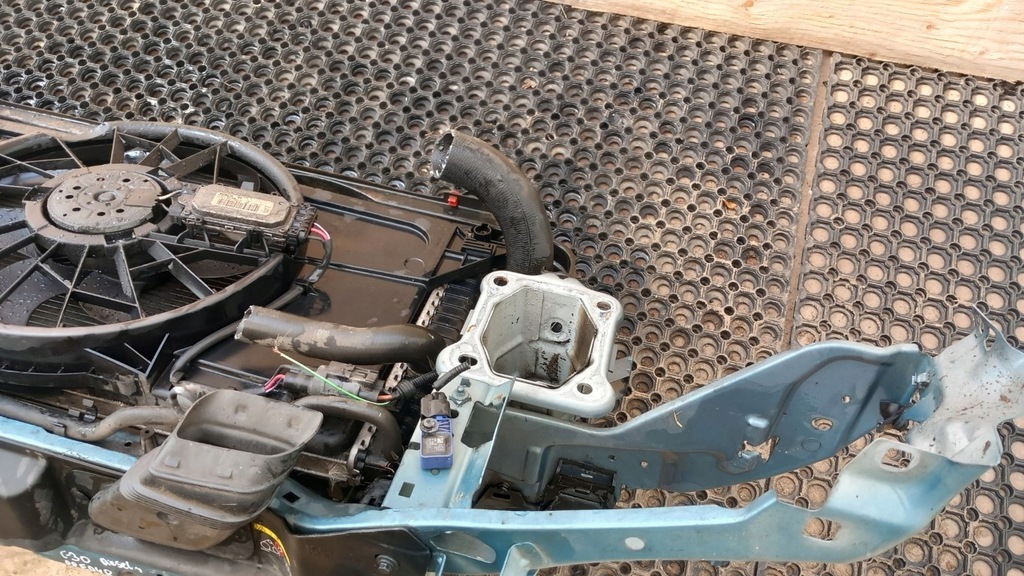 фото №11, Volvo c30 1.6d pas передній комплект