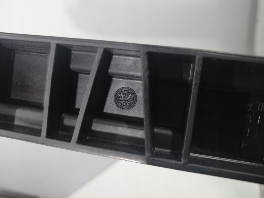 фото №13, Шторка жалюзі повітря vw skoda 2q0122323a