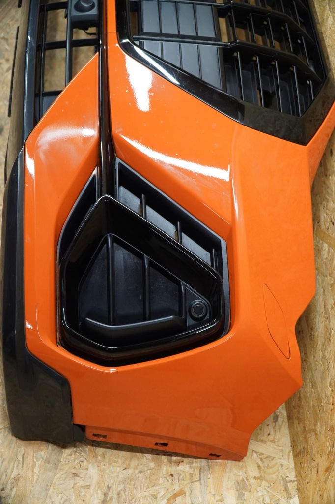 Бампер перед 4pdc 2xsprysk audi q3 ii f3n y2h s-line 19- Оригінал