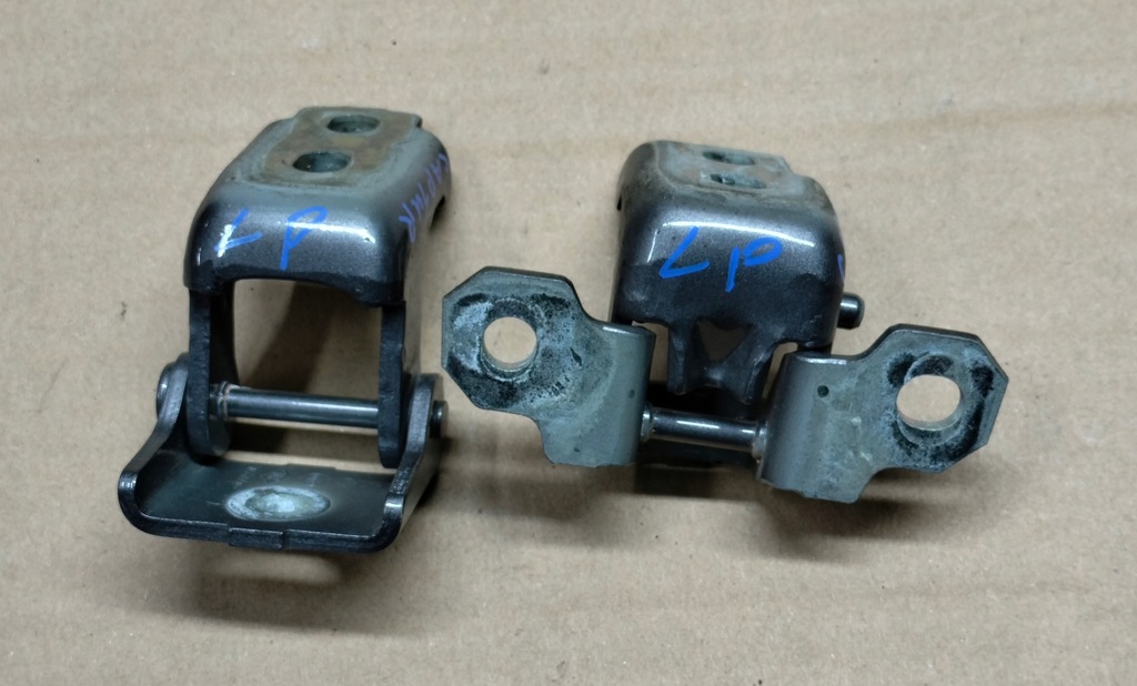 фото №1, Renault captur i петли дверь левый перед tekng