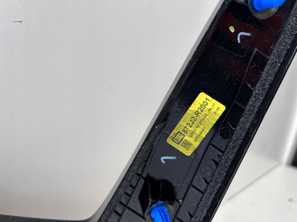 фото №7, Kia sportage v спойлер спойлер крышки багажника 87220-r2000 оригинал