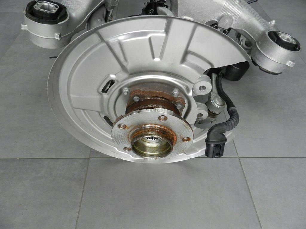 фото №6, Bmw 5 f10 520i балка подвеска задняя ступица