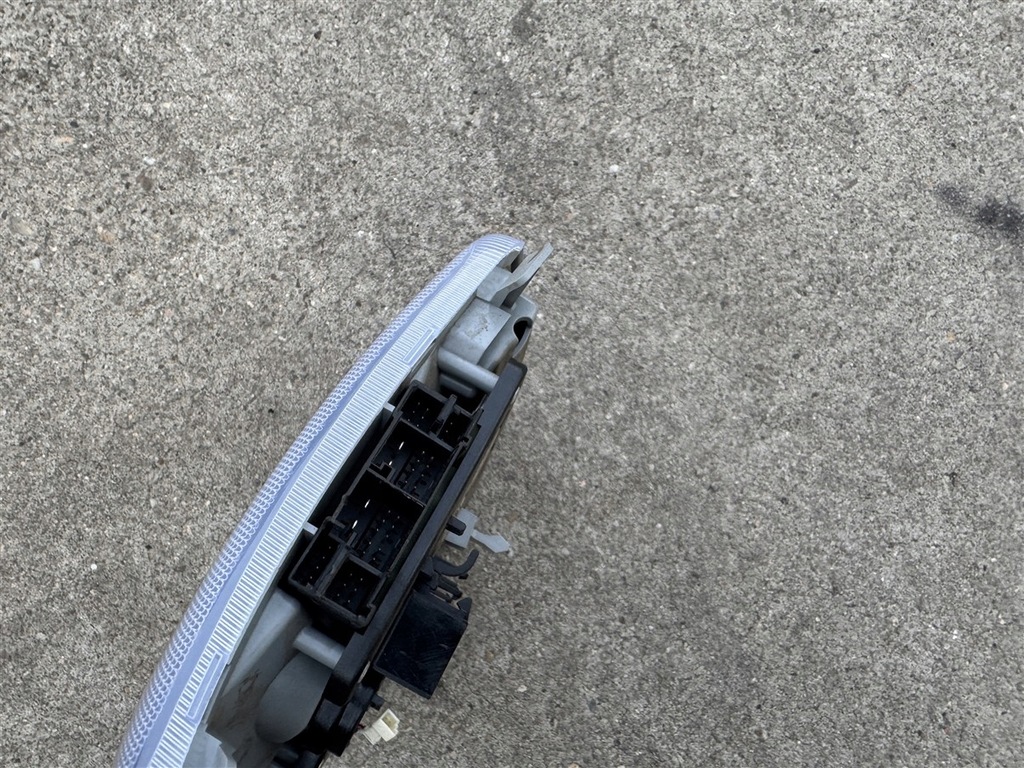 фото №9, Лампа потолочный бардачок na накладки на фары viano mercedes vito 639 w639 lift