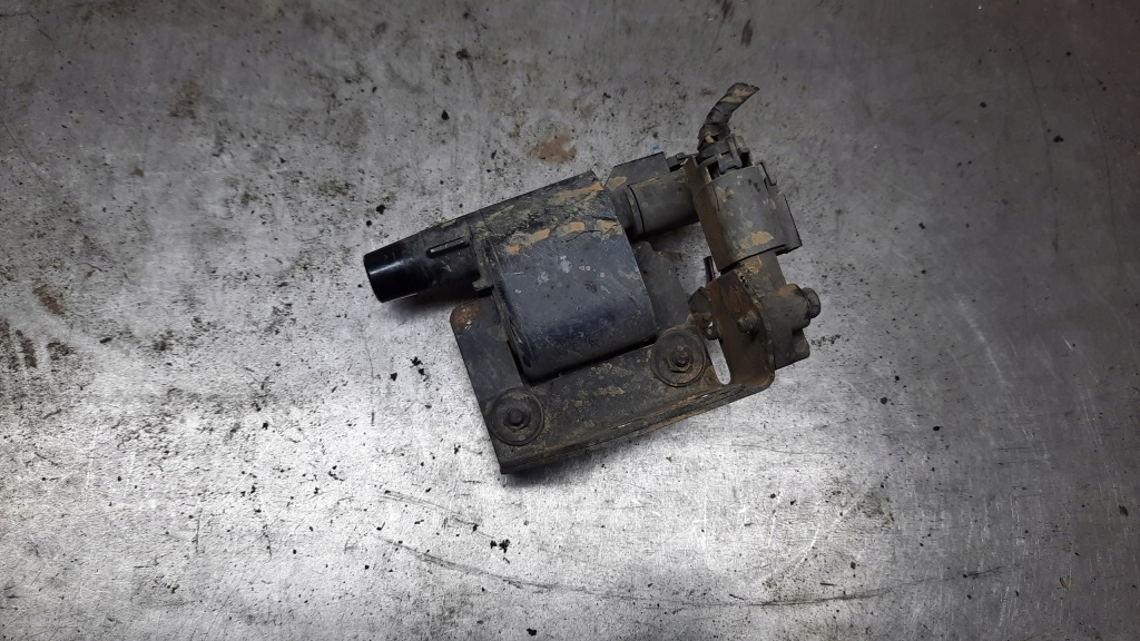 фото №1, Катушка зажигания nissan terrano ii 2.4b 2243356e11