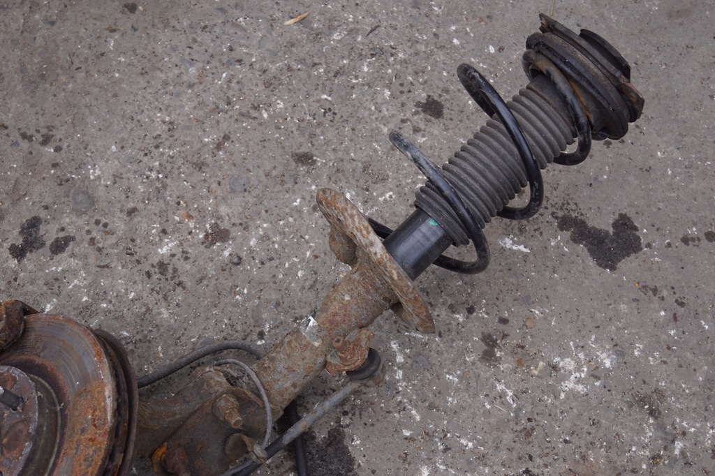 фото №6, Поворотний кулак амортизатор лівий перед nissan juke f15