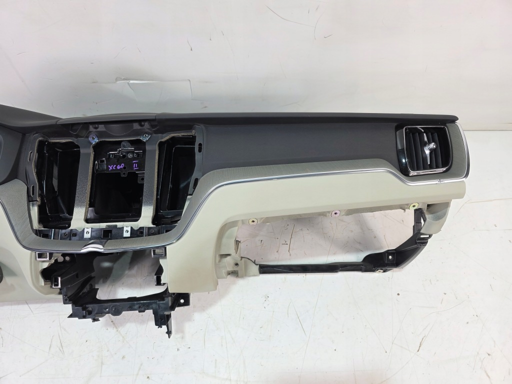 фото №5, Панель приладів консоль volvo xc60 ii lift