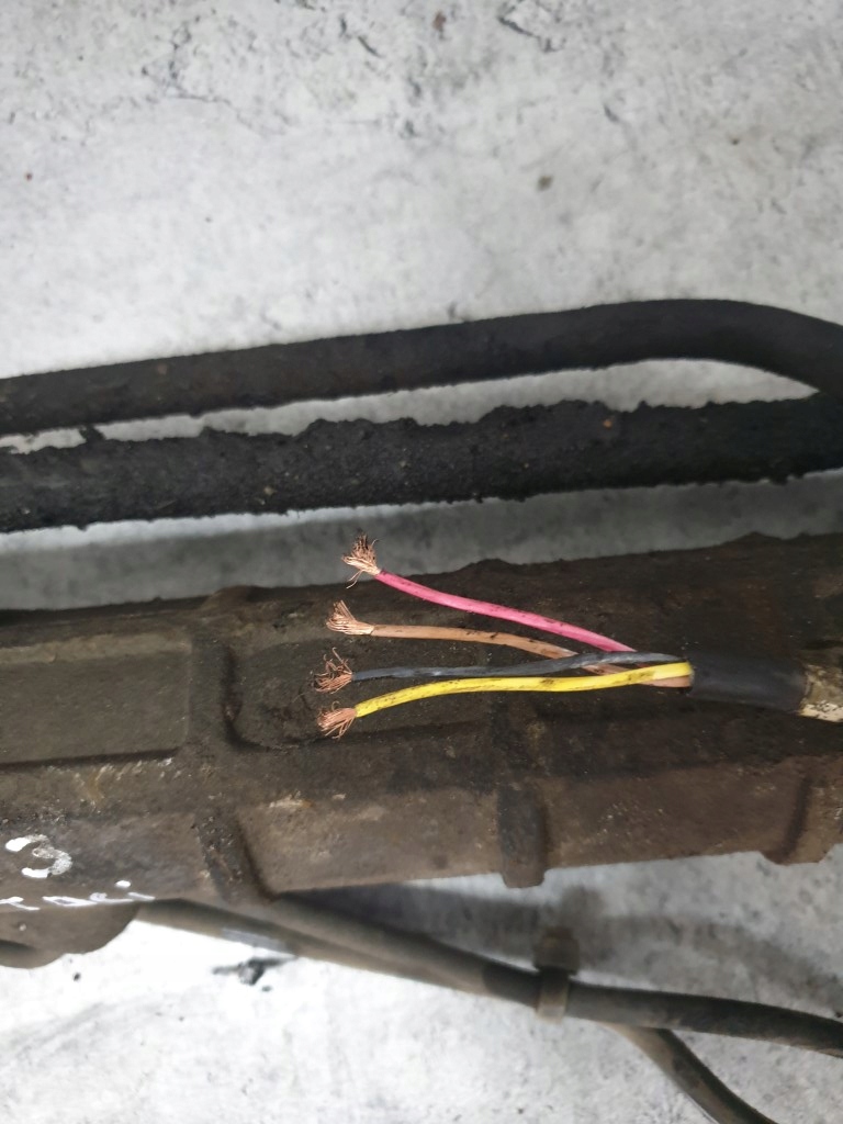 фото №3, Рулевая рейка mazda 3 bk 1,6tdci