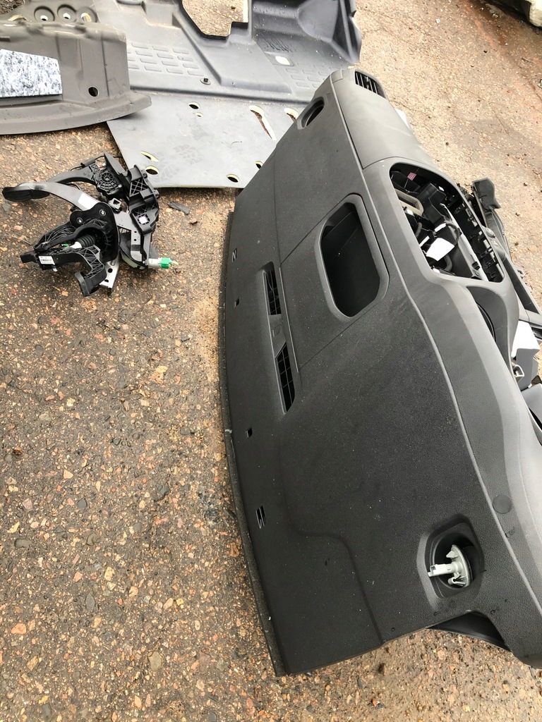 фото №1, Traveler expert консоль панель приладів подушка безпеки подушки безпеки ремені