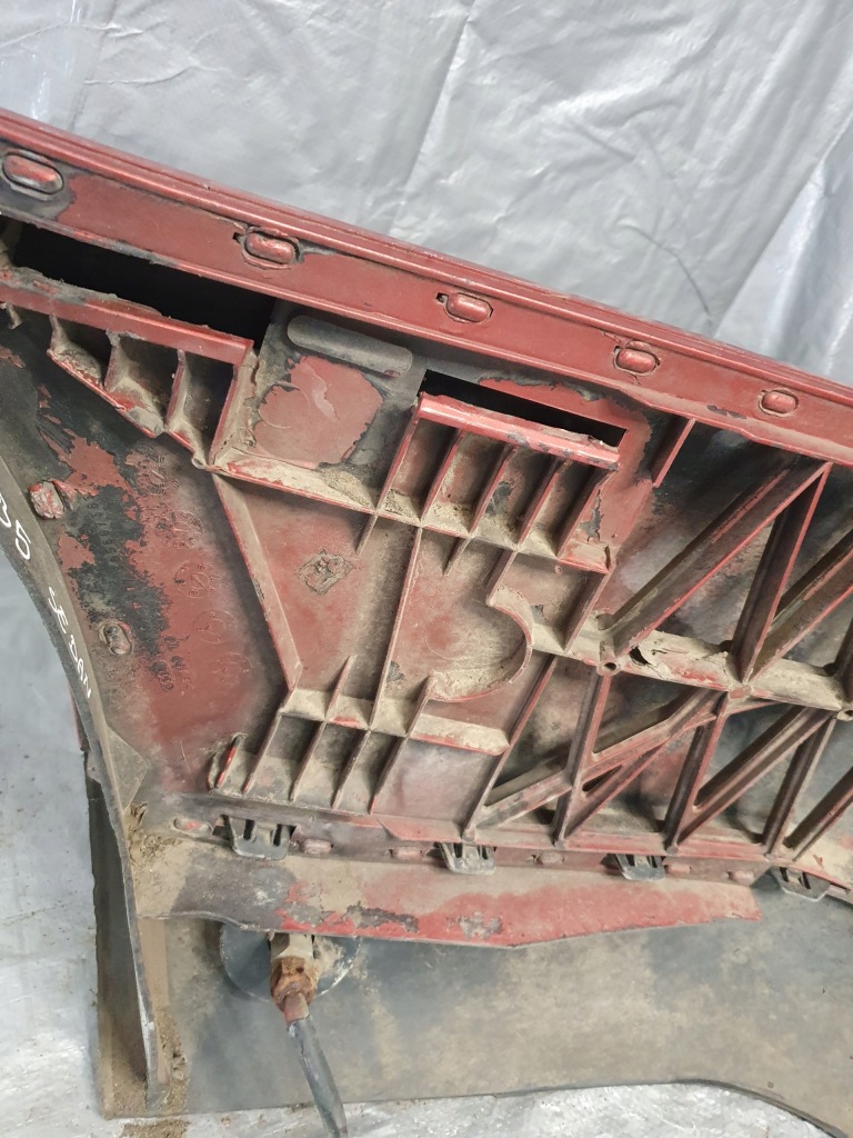 фото №12, Бампер задня audi a4 b5 sedan 94-99r.