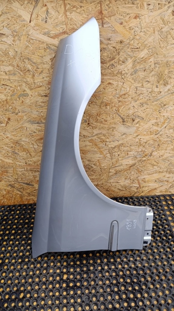 Купить Mercedes clk w209 купе крыло  перед правый  c744