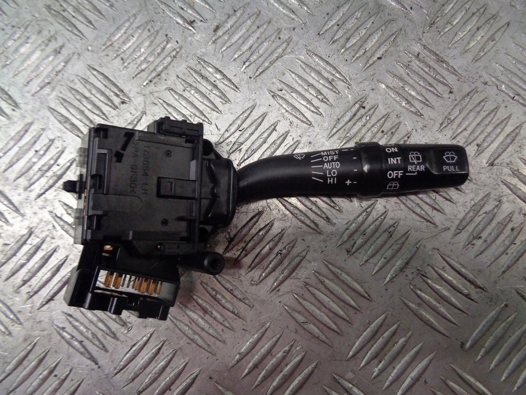 фото №1, Переключатель дворник toyota оригинальный номер 84652-05170