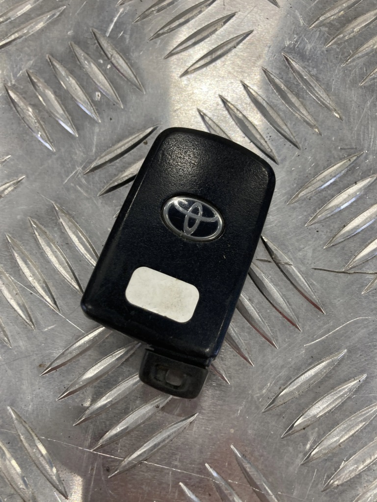 фото №2, Ключ pilot keyless toyota auris ii 13-