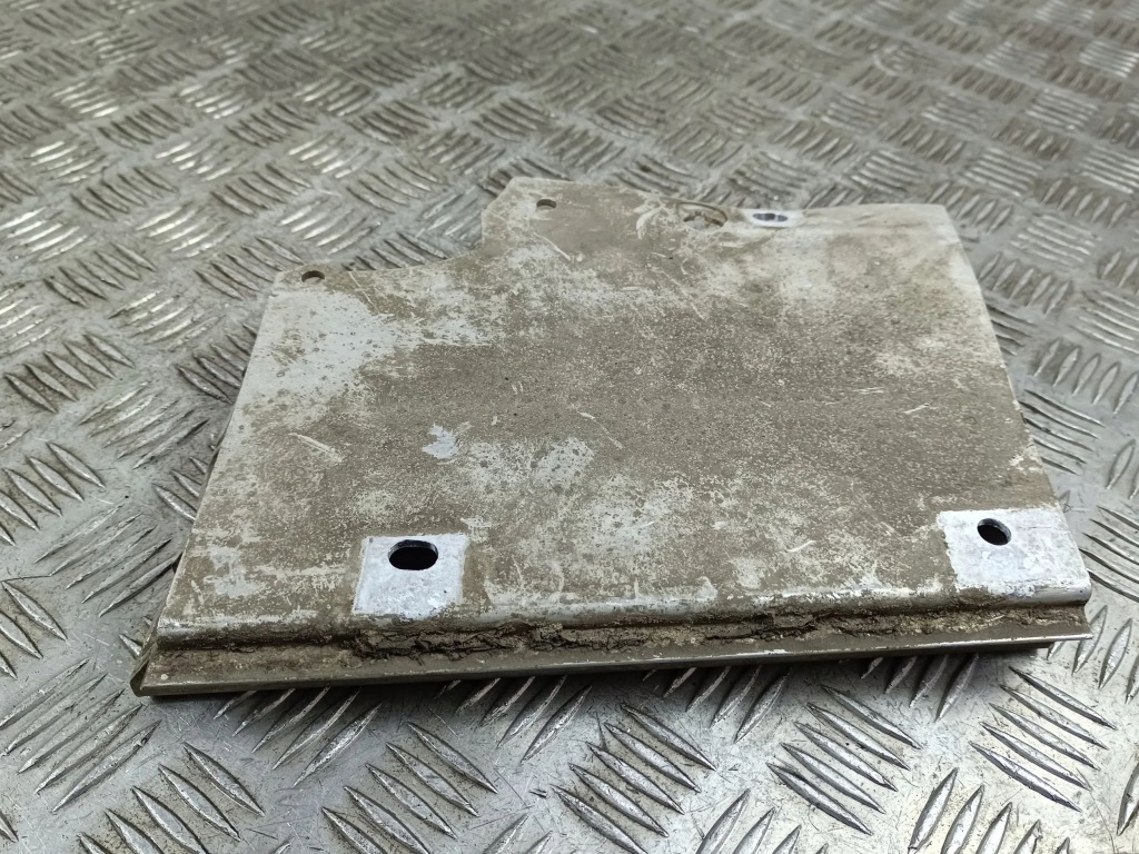 2023 polestar 2 кронштейн багажника в Украине