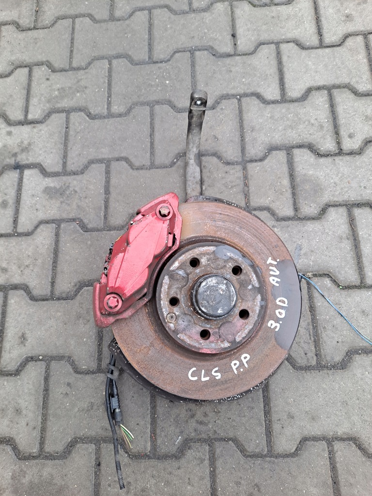 фото №1, Поворотный кулак правый перед mercedes cls c219 3.0