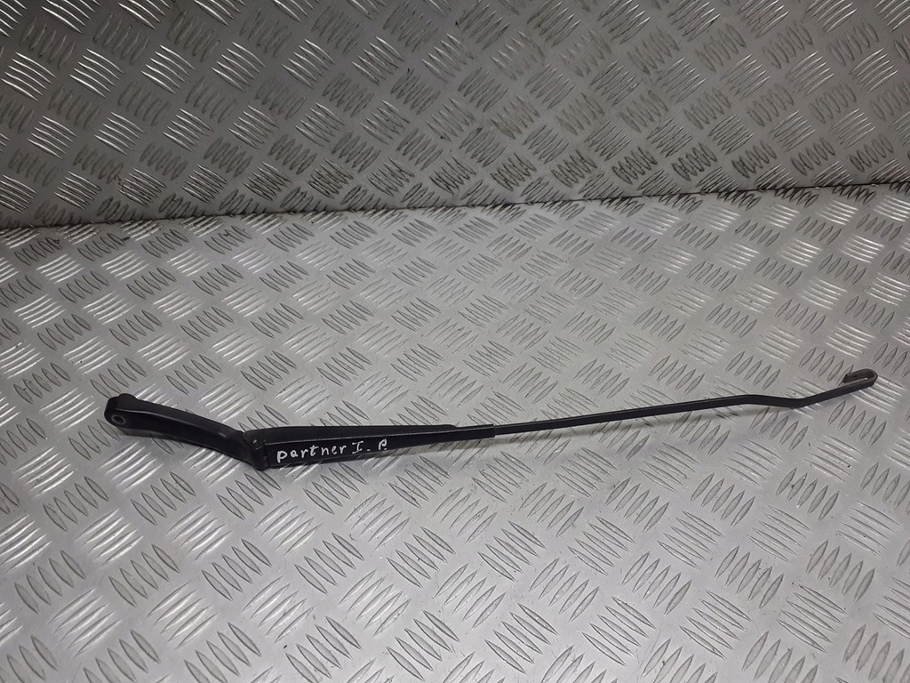 фото №1, Рычаг дворники правый перед peugeot partner i