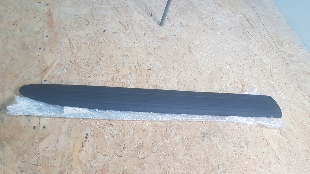 фото №1, Honda civic 7 vii 01-05 молдинг na двері перед