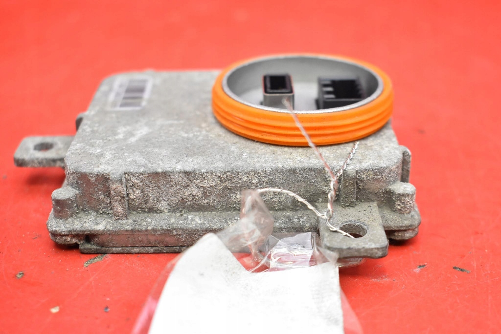 фото №8, Преобразователь ксенон ксенон правая 8k0941597b vw passat b7 10-15