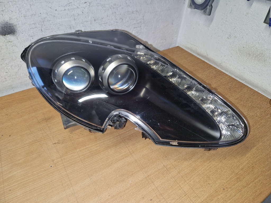 фото №1, Лампа права aston martin vintage ксенон з led eu.