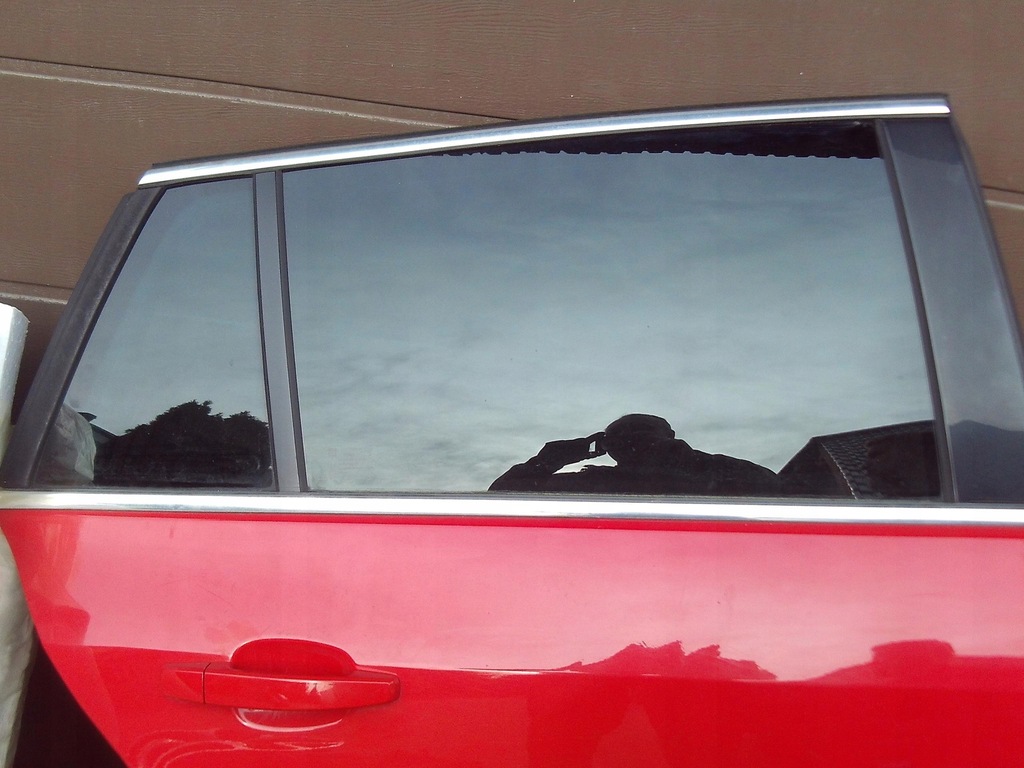 фото №3, Opel insignia-a kombi дверь задние правое z50b