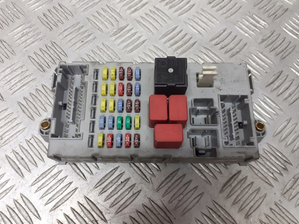 фото №1, Коробка запобіжників fiat croma ii 46846745