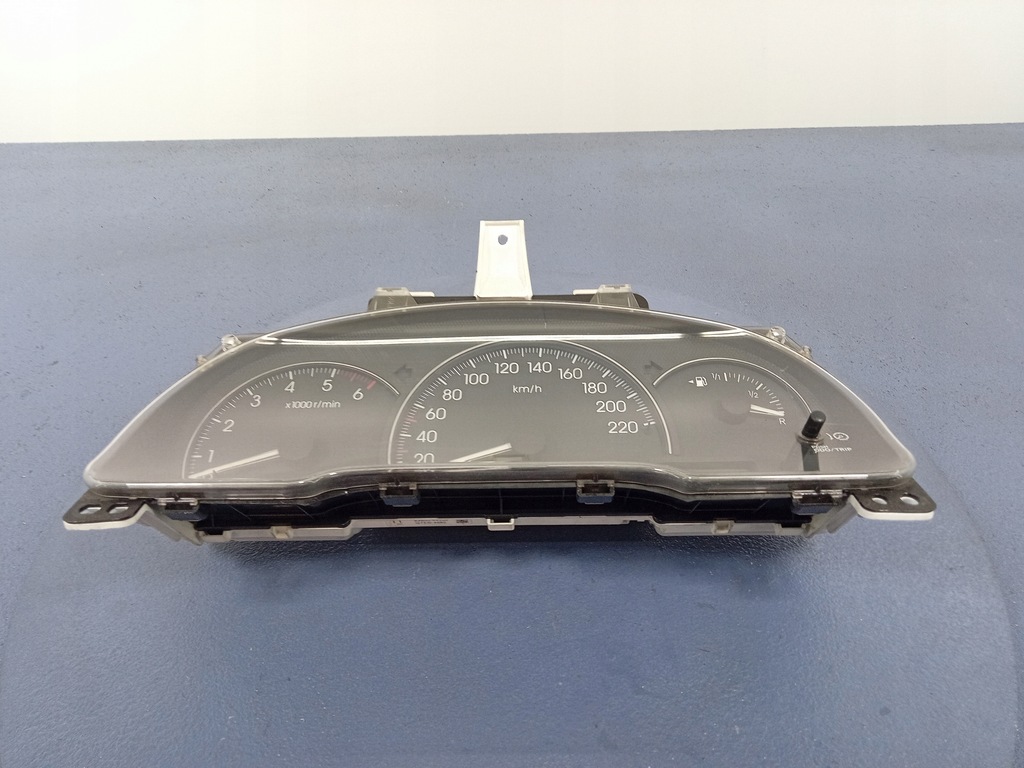 фото №8, Avensis verso 2.0 d-4d счетчик приборы 83800-44530