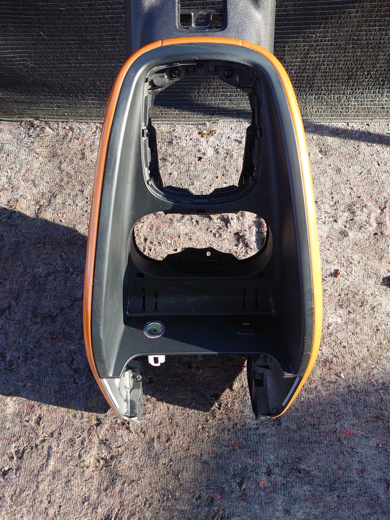 фото №6, Туннель средний консоль audi a1 8x0863243a eu