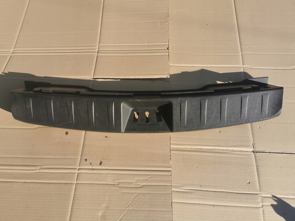 фото №1, Hyundai i30 i защита замка поперечина задняя kombi