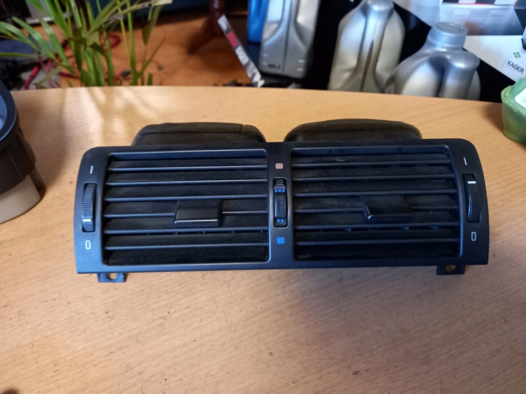 фото №1, Bmw e46 решітка середня обдув 8391179