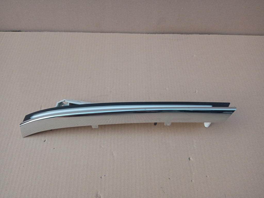 фото №1, Vw arteon lift правий led drl решітка