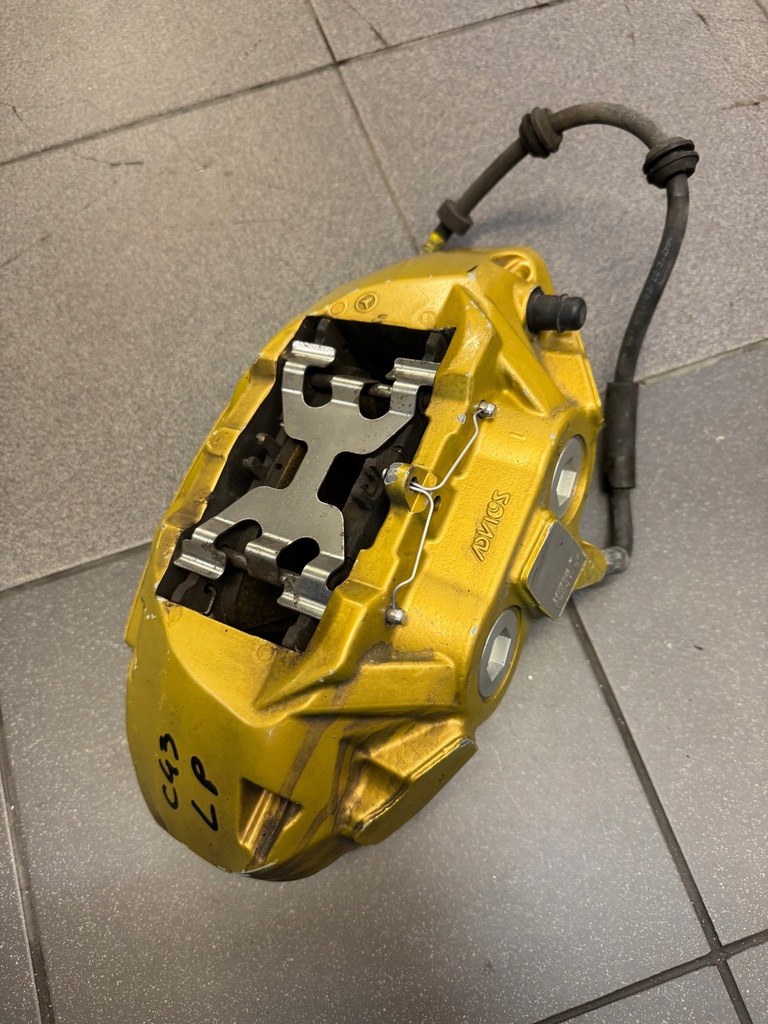 фото №1, Mercedes w203 w213 c43 amg суппорт левый перед