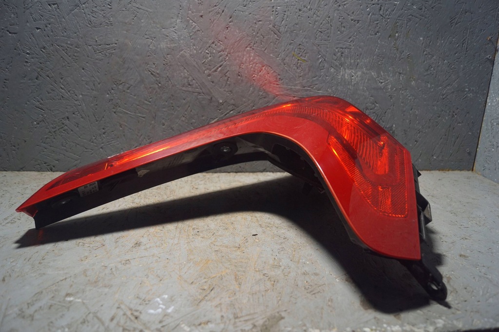 фото №12, Volvo v40 ii лампа лівий задня s2045