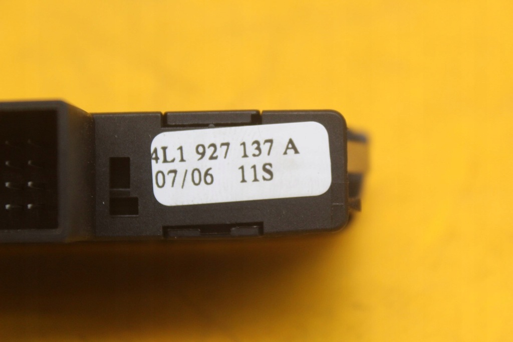 фото №9, Панель перемикачів esp світло аварійна audi q7 4l 4l1927137a