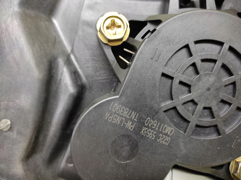 фото №8, Mazda 6 підйомник скло правий задня