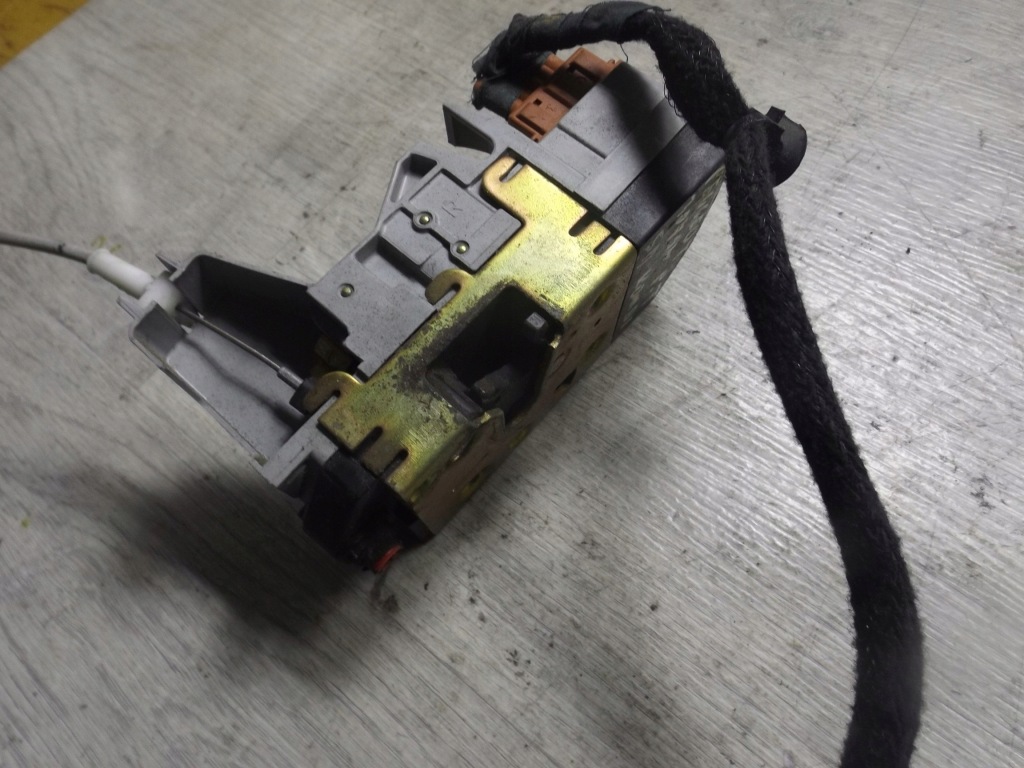 фото №2, Замок дверь правый задняя peugeot 307 sw kombi 5d