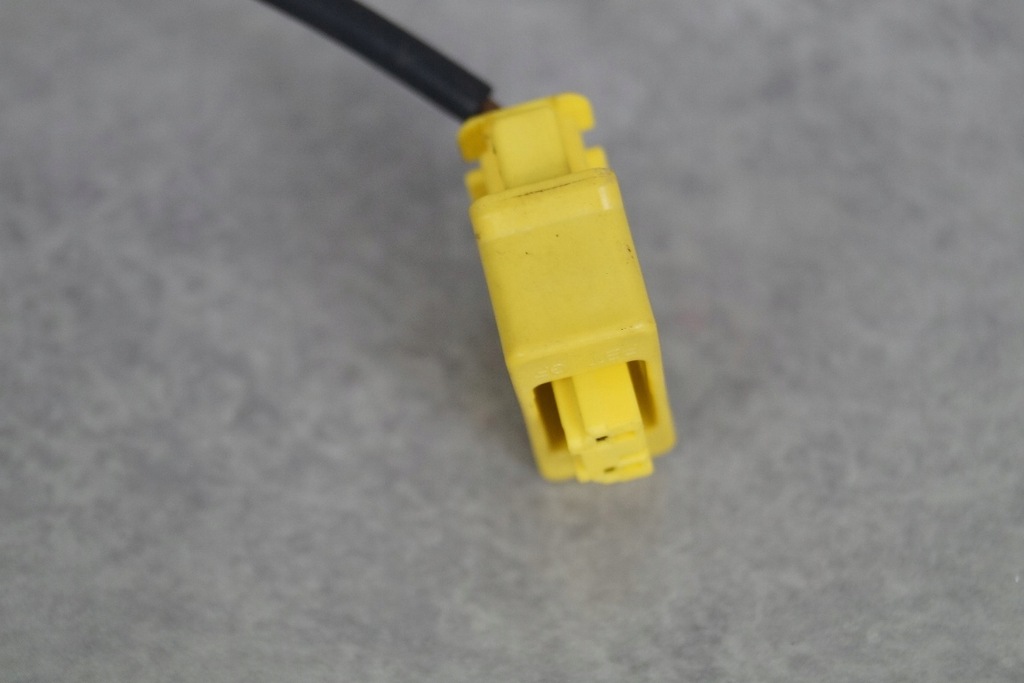 фото №3, Натягувач поперечина правий перед isuzu trooper monterey