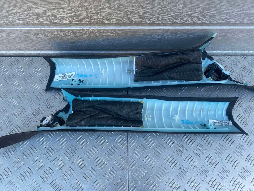 Tesla model s рестайлинг  защита стойка левая правая 1002488 1007440 в Украине