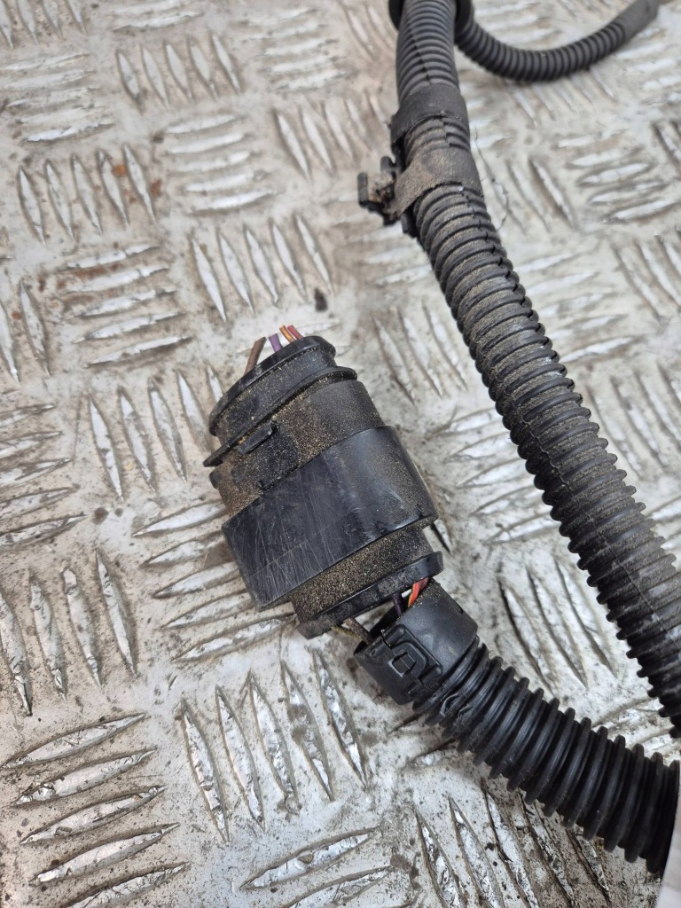 Жгут электрическая volkswagen touareg 2 7p6971073 в Украине