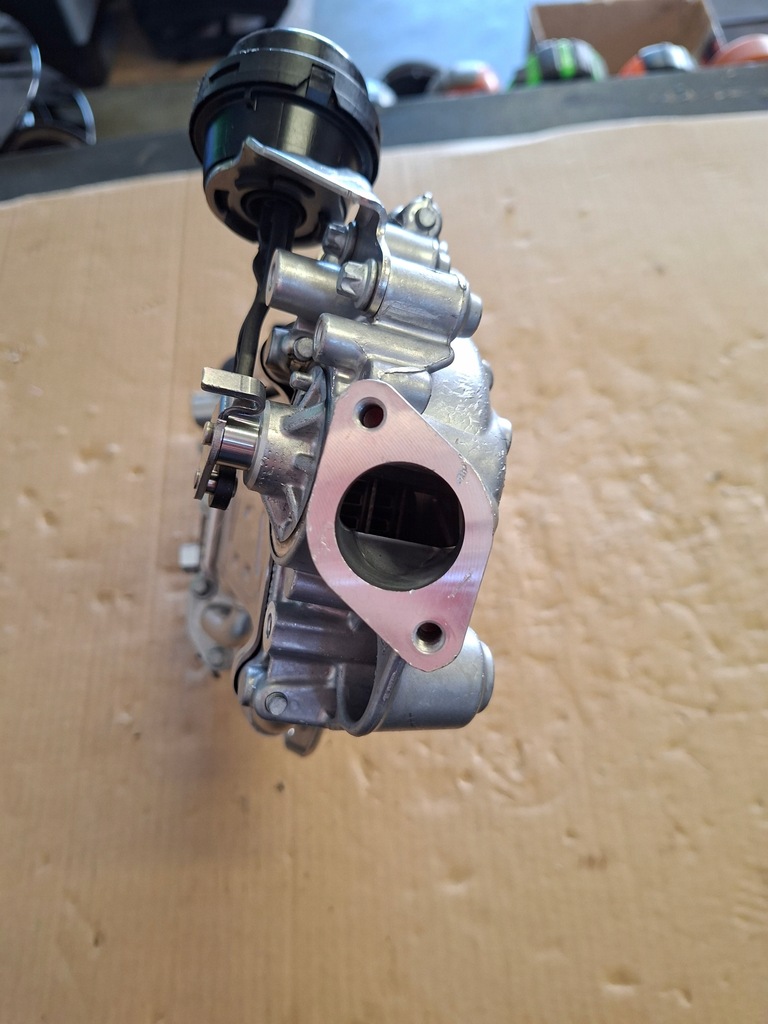 фото №9, Радиатор выхлопных газов клапан egr mercedes-benz gle a6541409100